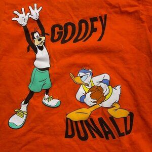 Disney graphic t-shirt featuring Goofy and Donald Duck